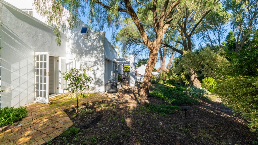 3 Bedroom Property for Sale in Zevenwacht Farm Village Western Cape